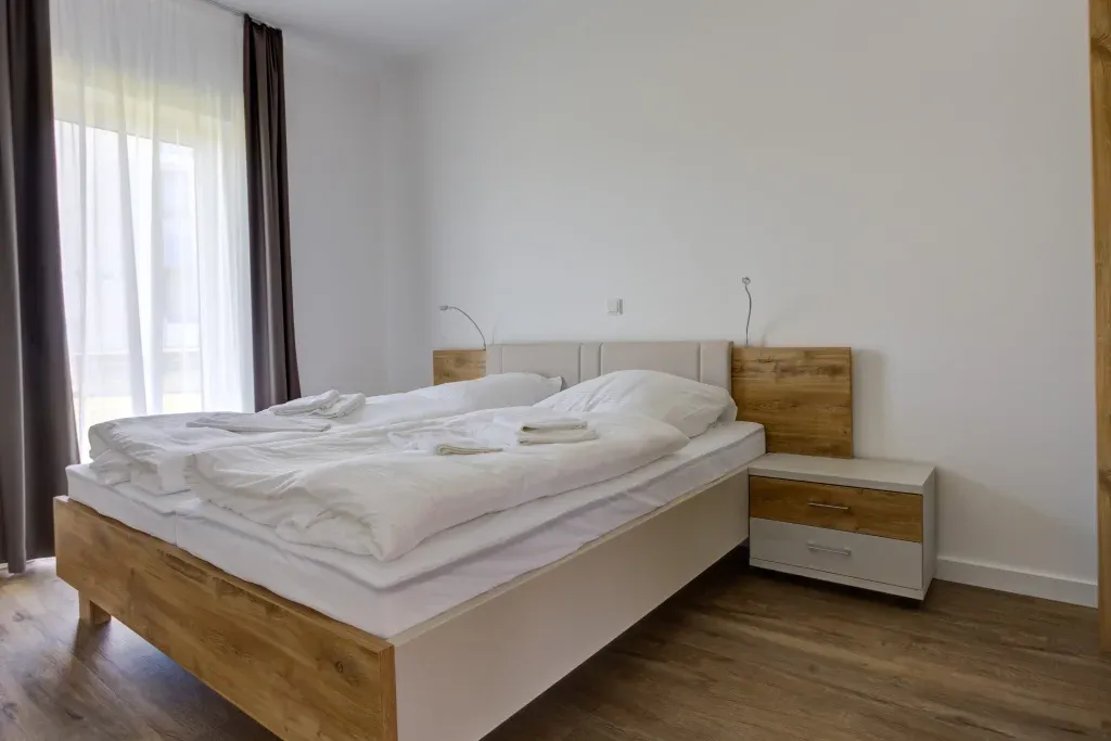 Schlafzimmer 1