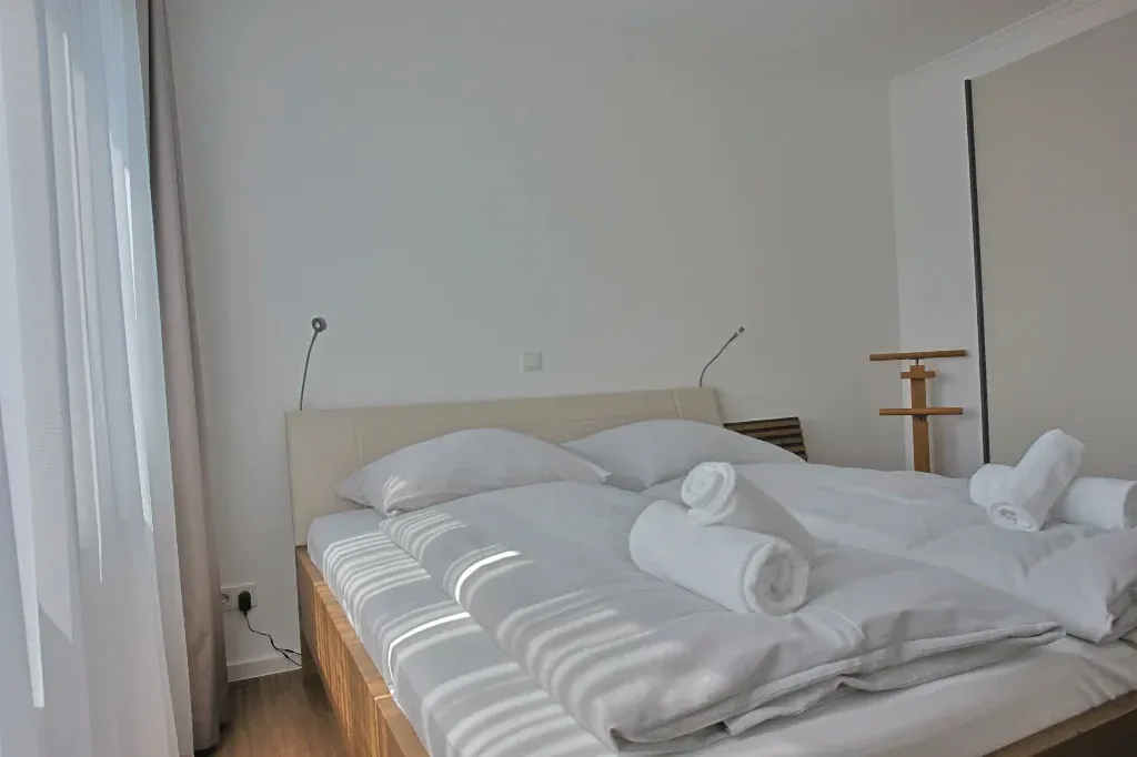 Schlafzimmer 2